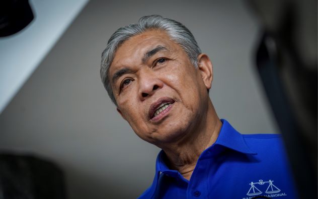 ZAHID HAMIDI TIDAK GILA UNTUK SINGKIRKAN