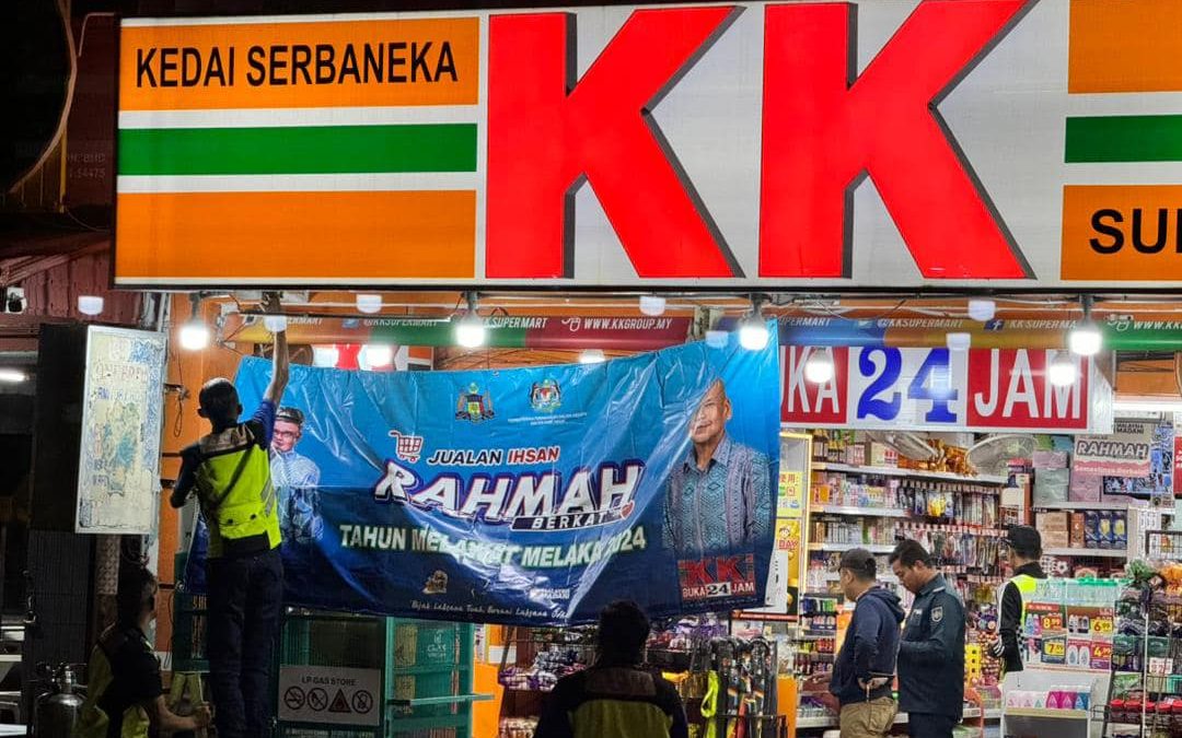 STOKING DAN KK MART, BOIKOT SAMPAI GULUNG TIKAR (VIII)