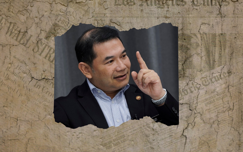 MAMPUKAH RAFIZI KEMBALI “BERCEKAK”?