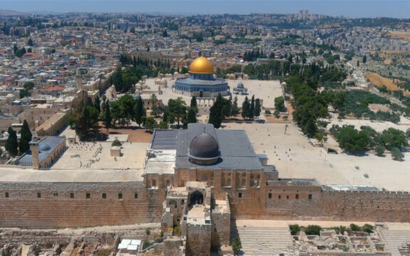 MENGAPA NABI MUHAMMAD SAW BERPESAN UNTUK MENGUNJUNGI MASJID AL AQSA?